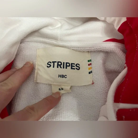 Hudson’s Bay Stripes Cropped Hoody - Picture 7 of 10